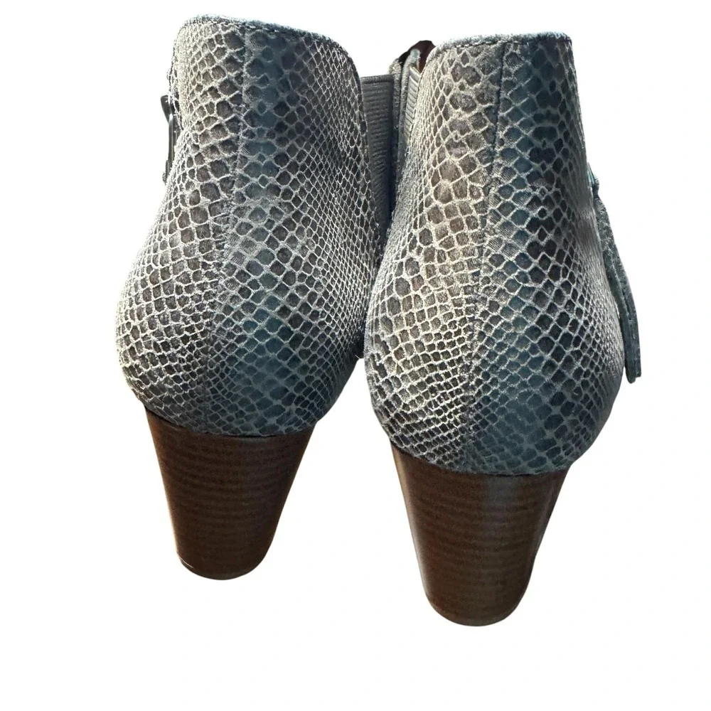 Vionic Anne Booties Womens Size 9.5 Gray Suede Snake Print Ankle Zip Comfort